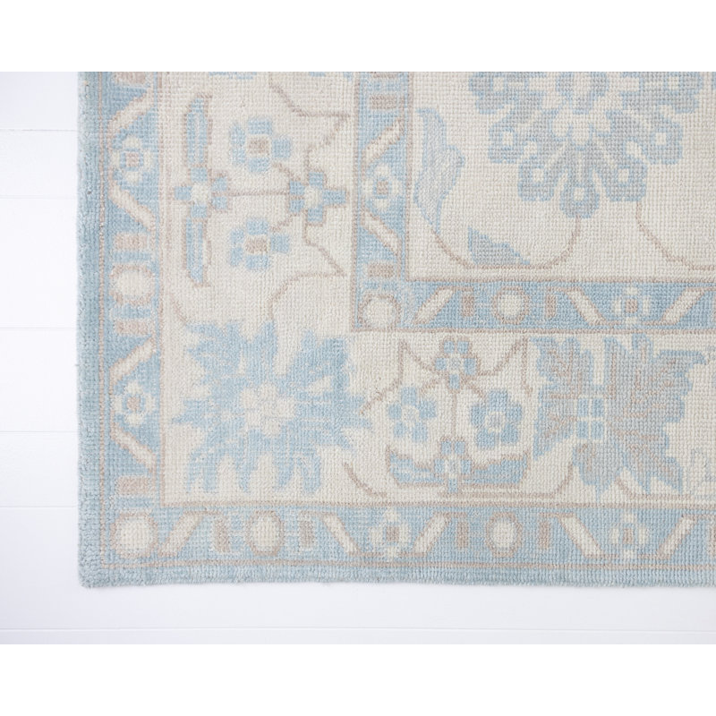 Estelle Hand Knotted Wool Floral Area Rug, Rectangle 10' x 14'
