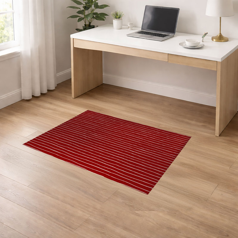 Tapis de bureau léger Smooth Lay, 36" W x 24" D, Cranberry Red