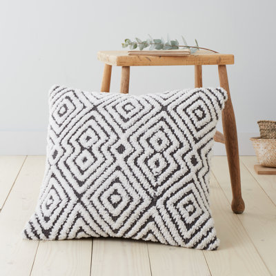 Global Tufted Geo 50x50 cm Cushion
