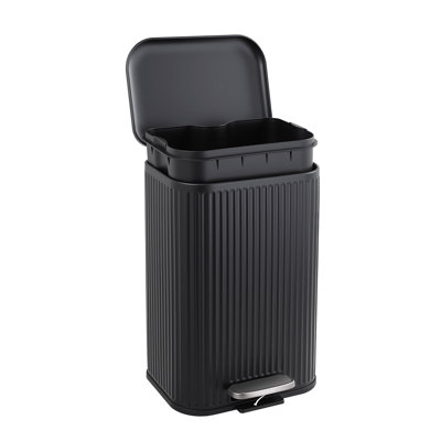 5.2 Gallon Stainless Steel Step Trash Can with Soft-Close Lid, Removable Inner Bucket and Fluted Design, Space-Saving Waste Bin for Bathroom, Kitchen & Office