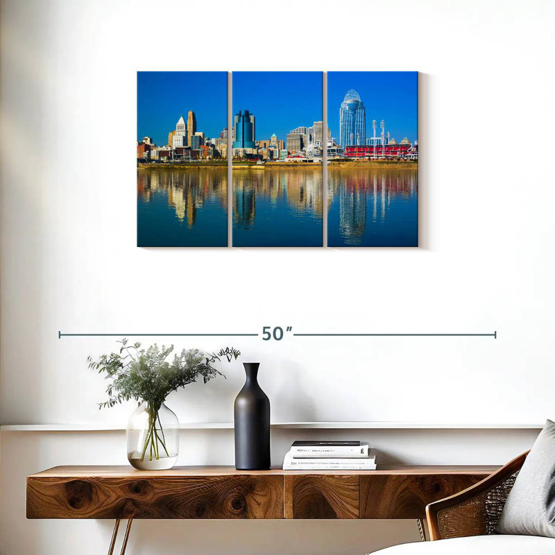 Nicci Cincinnati Riverfront, 20" H x 33" W