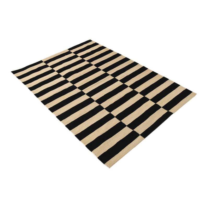 Tapis noir et blanc 3x5 Petrella