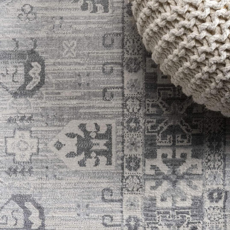 Tapis gris clair Federick, Rectangle 7 pi 9 po x 10 pi