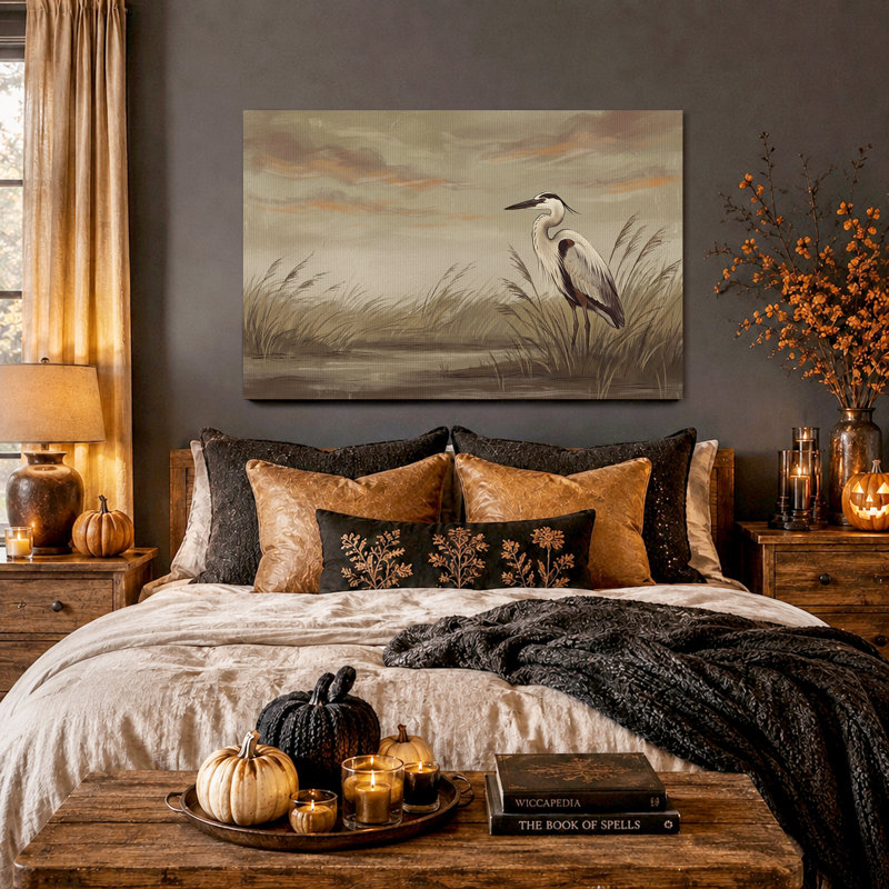 Heron debout dans de hautes herbes, tons de terre, art mural d'Halloween, 36"H x 48"W