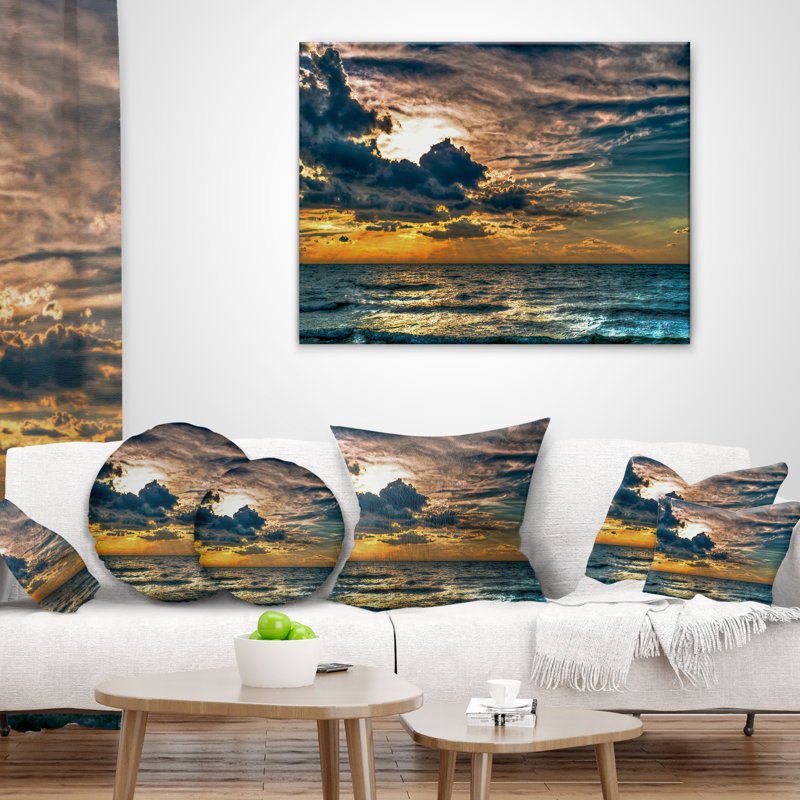 Coussin Sun Break Over Blue Ocean - Sea & Shore, 16 po x 1 po, Coussin décoratif