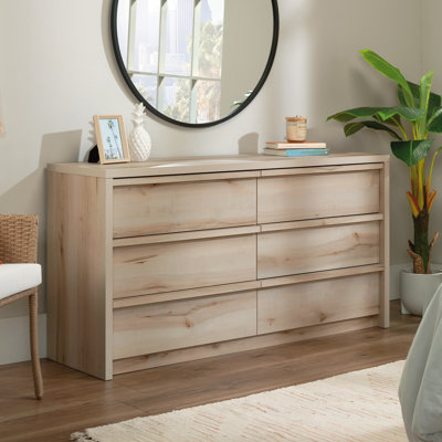 Holtzlander 60.71" W 6-Drawer Manufactured Wood Dresser 