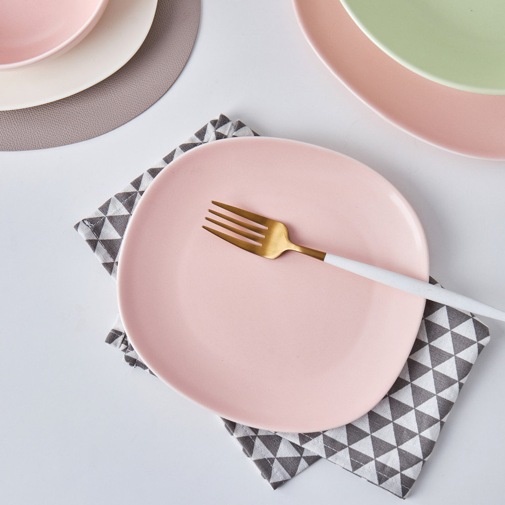 Delilah 8" Porcelain Salad Plate, Blush