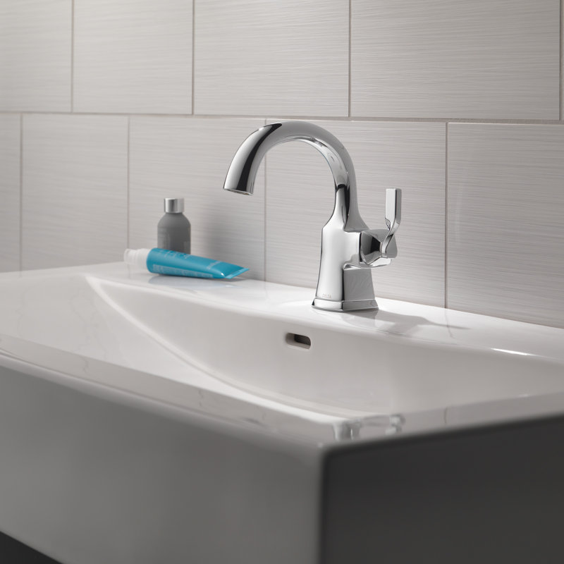 Sawyer Single Hole Bathroom Faucet with Drain Assembly