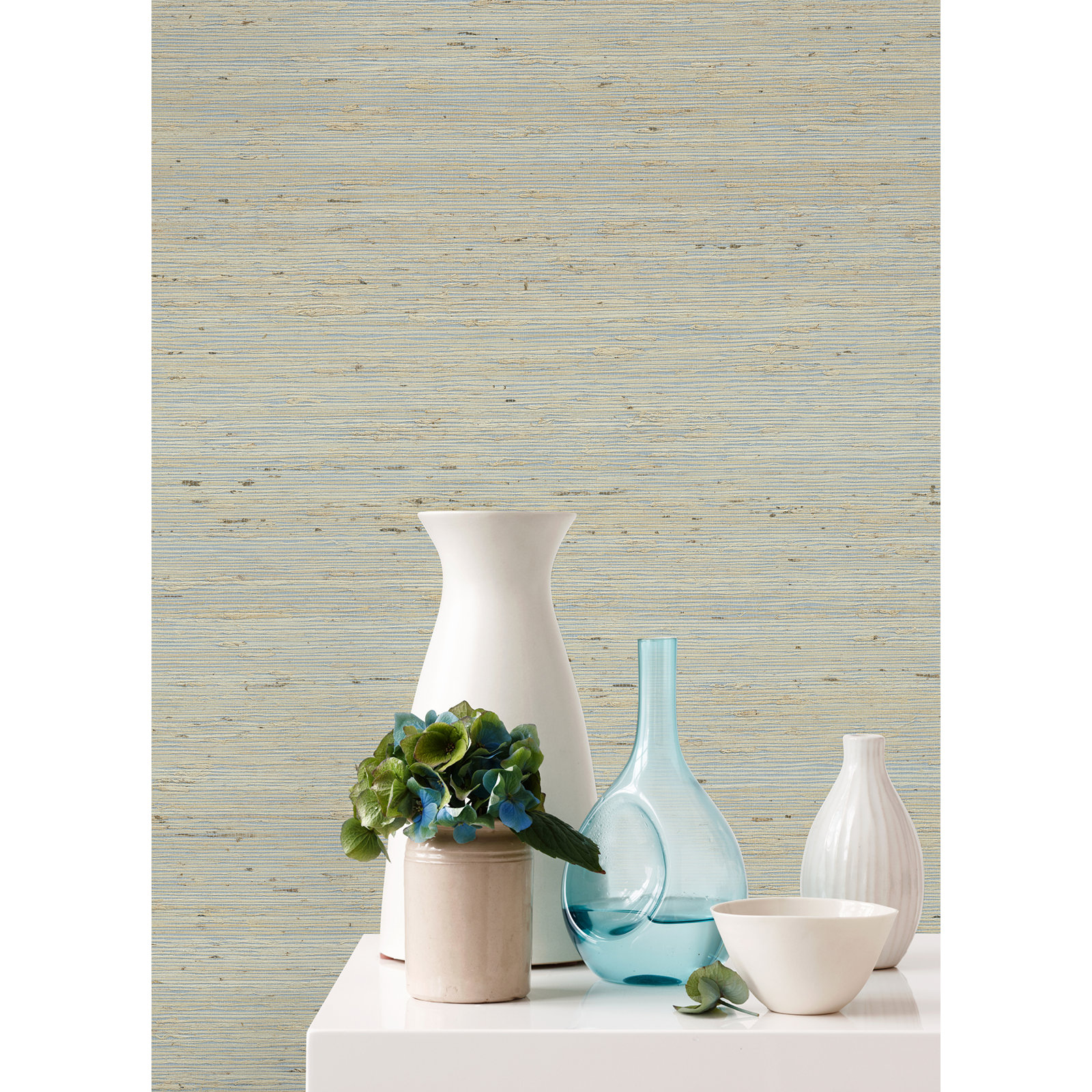 Hamza Modern Grass Cloth Abstract Wallpaper, Silver, 36" W x 24' L