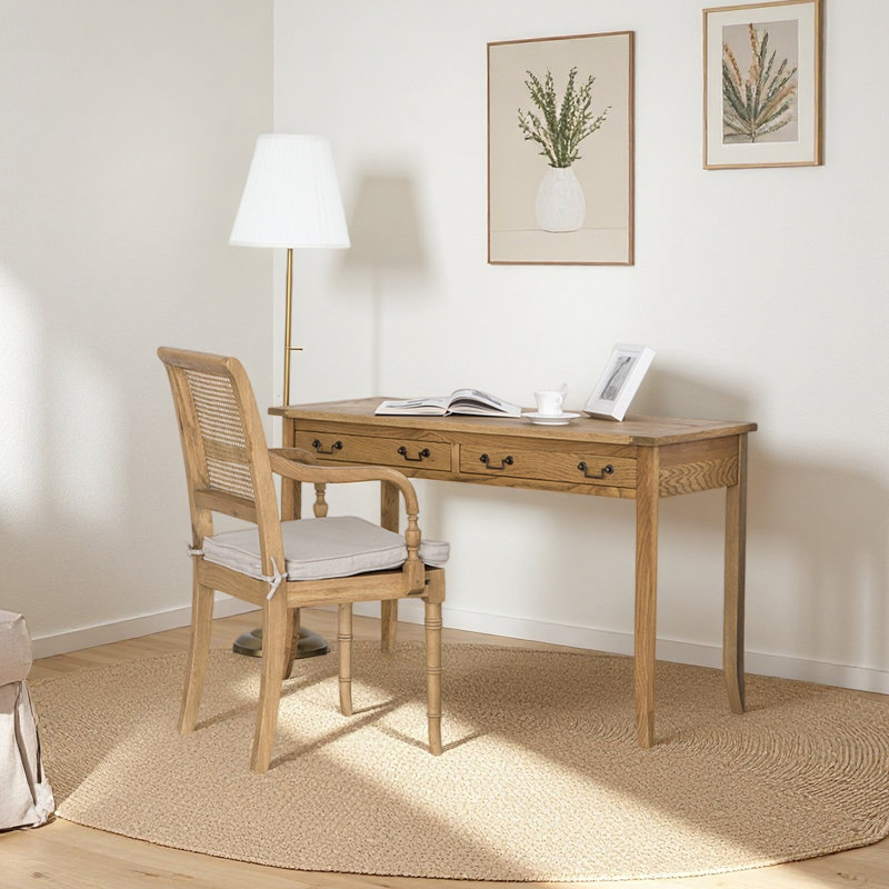 Bureau simple et rétro en bois massif