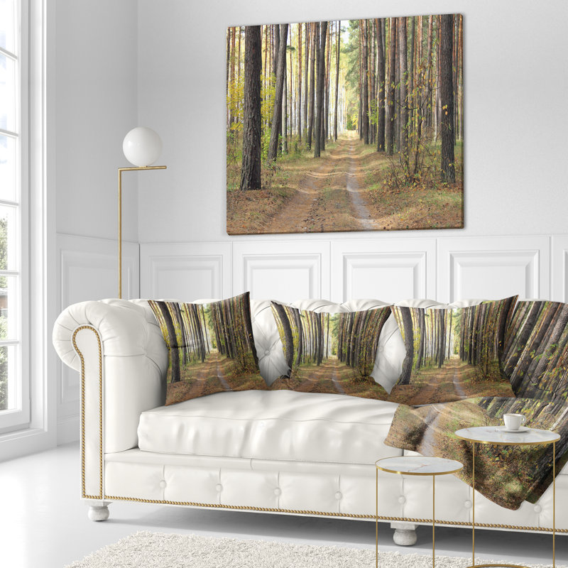 Pathway in Autumn Pine Forest - Coussin imprimé forêt, 18 po x 18 po, Coussin décoratif