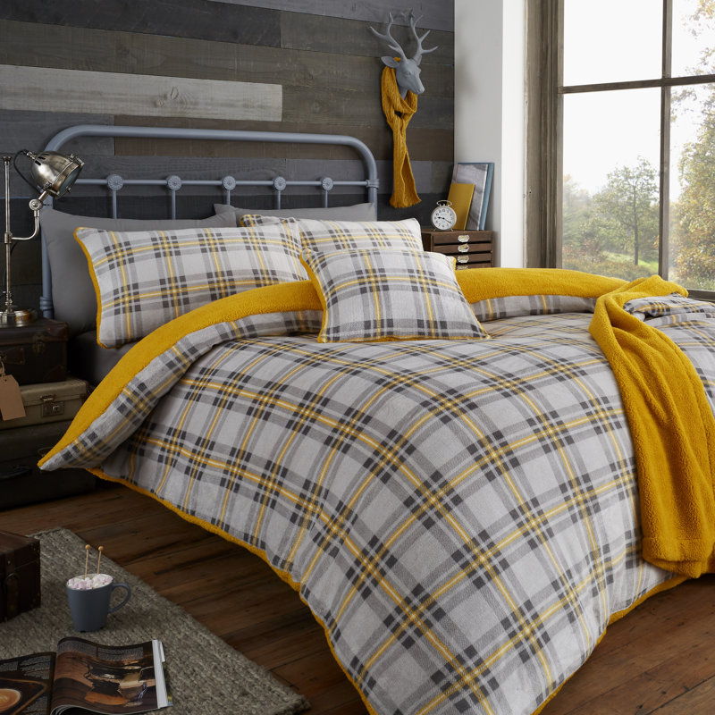 Geometric Shapes Duvet Cover Set with Pillowcases, Ochre, Kingsize Duvet Cover + 2 Standard Pillowcase