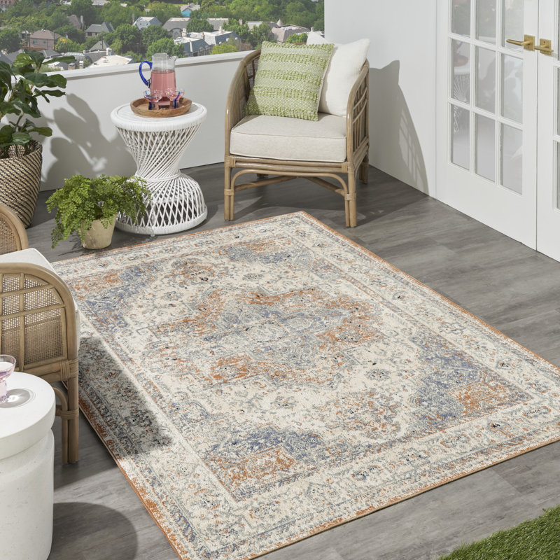 Sandy Indoor / Outdoor Rug, Rectangle  4' x 6'