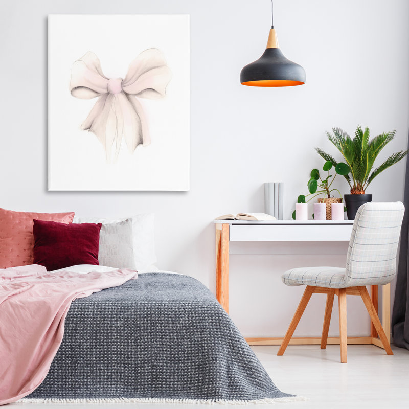 «Soft Pale Ribbon Canvas» par Studio Q, H 48 po x l 36 po
