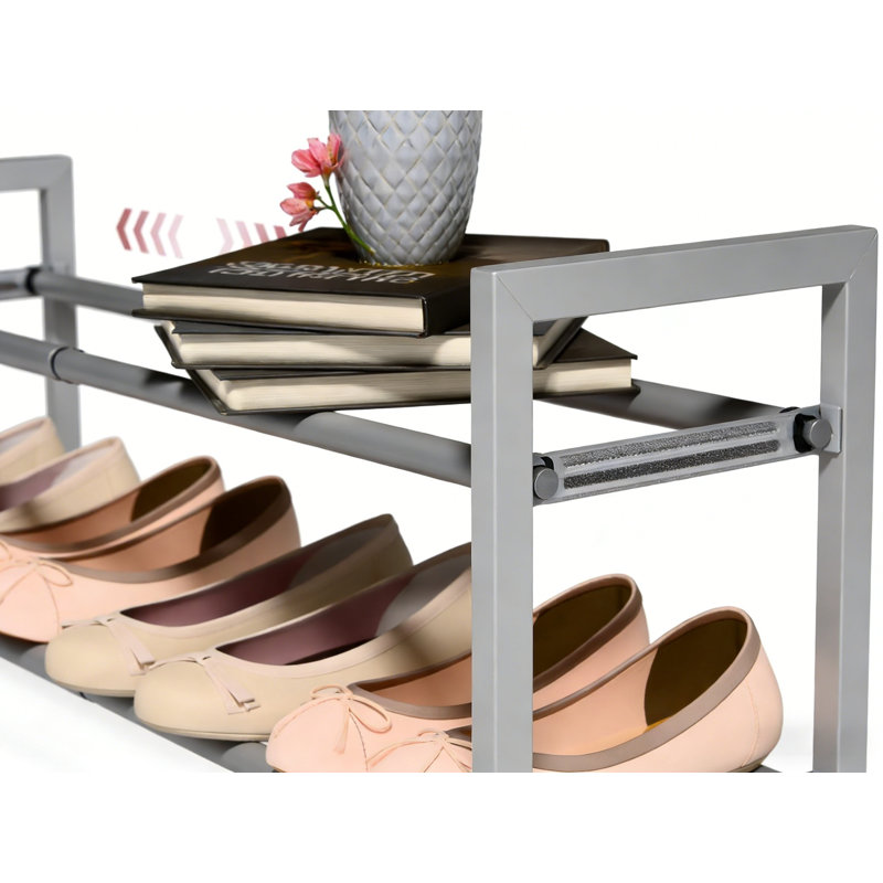 Range-chaussures en métal