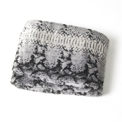 Knitted Throw Blanket