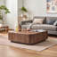Table basse moderne et minimaliste carrée en bois massif