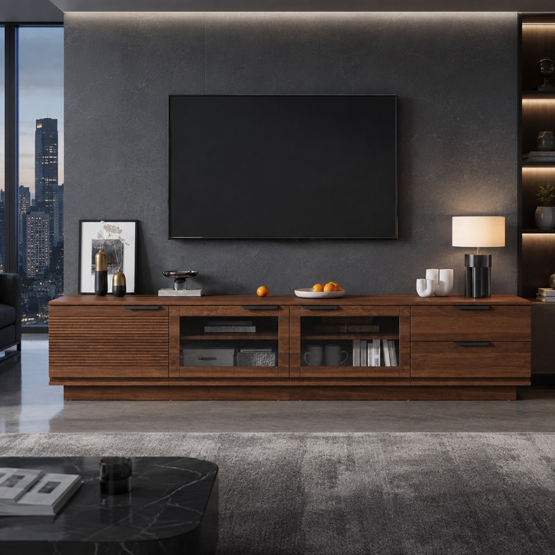 Meuble télé moderne en noyer pour téléviseur de 85 po ou moins avec porte cannelée, armoires en verre et 2 tiroirs