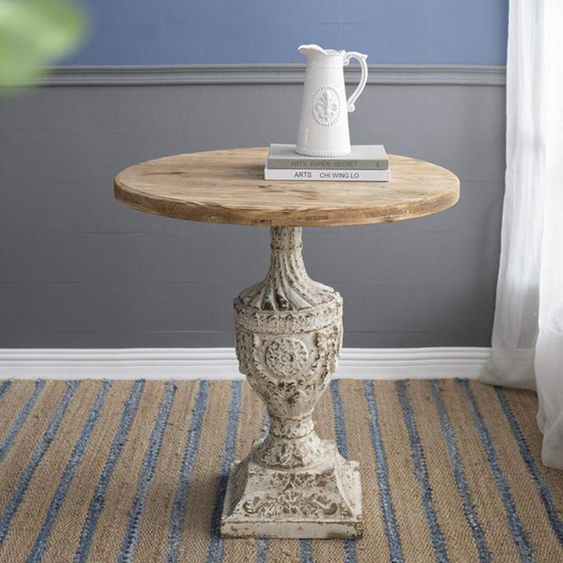 Table ronde en bois antique 30 po x 31 po