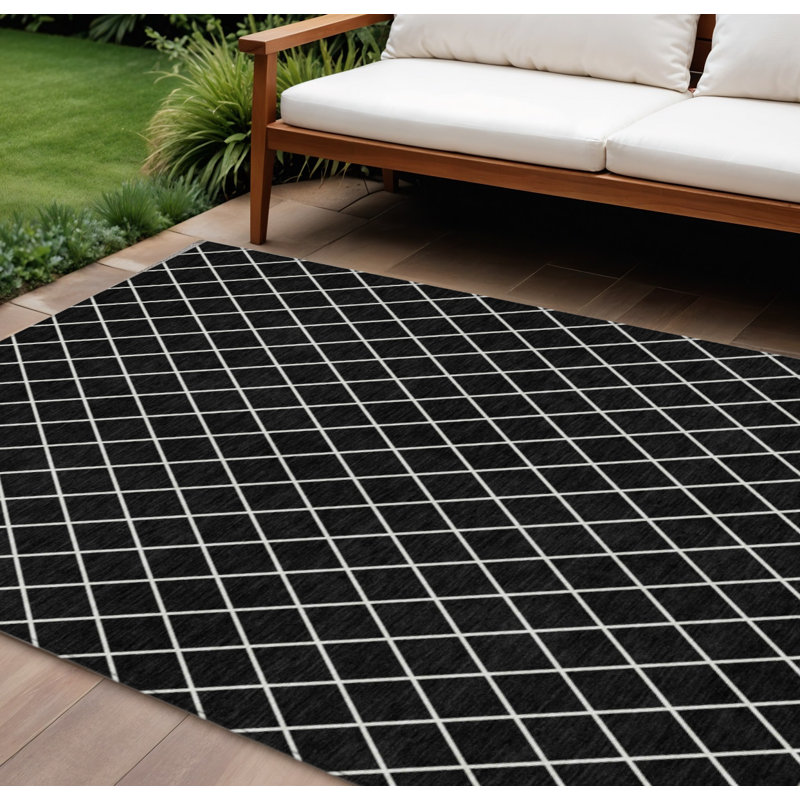 Tapis intérieur et extérieur lavable 8 pi x 10 pi noir et ivoire