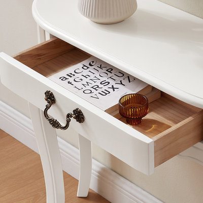 American-style curved entrance cabinet