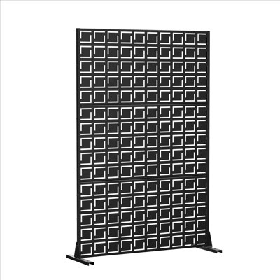 Outdoor Privacy Screen by Dovelina