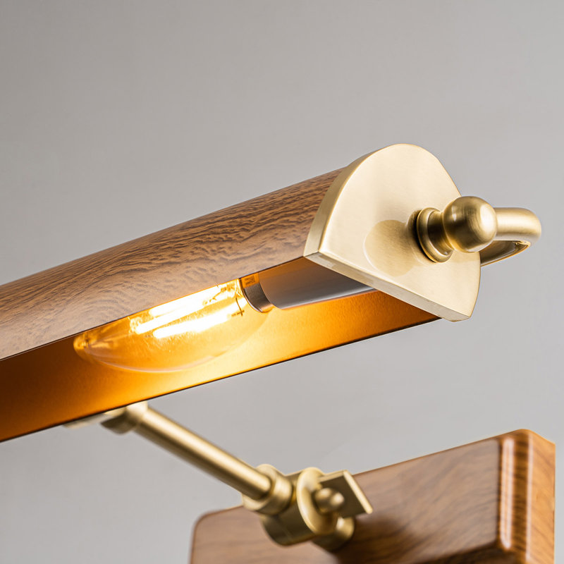 Winchfield Medium Picture Light