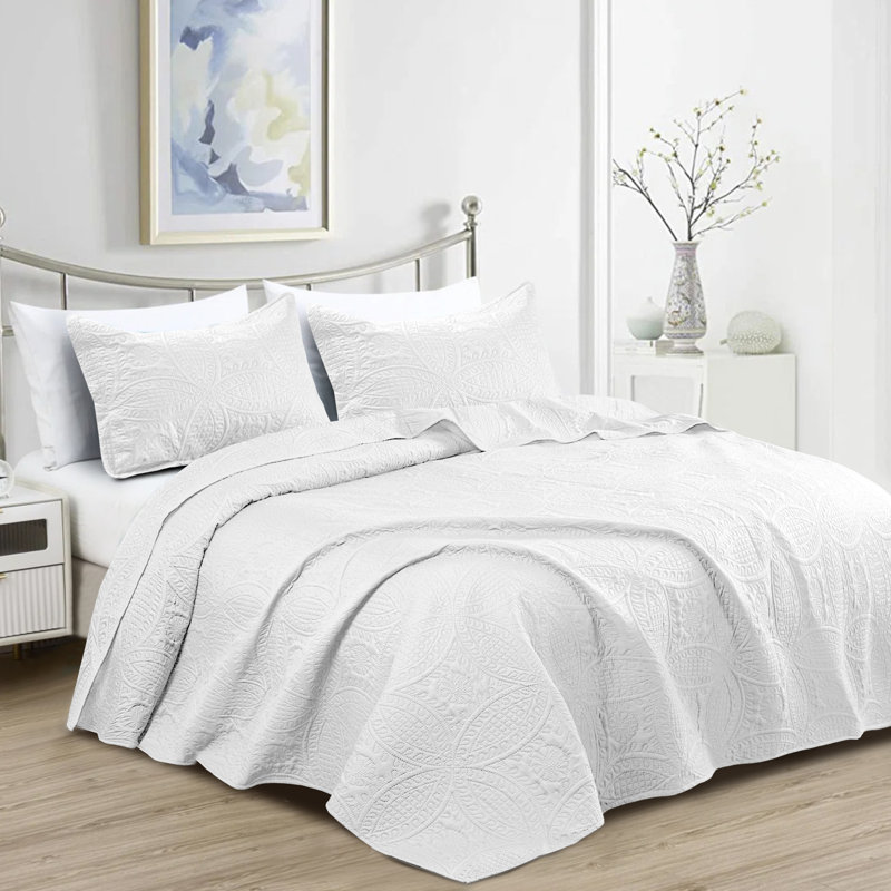 3 Piece Bedspread Set - Reversible Quilt Set - Lightweight Microfiber Coverlet for Queen King Twin, White