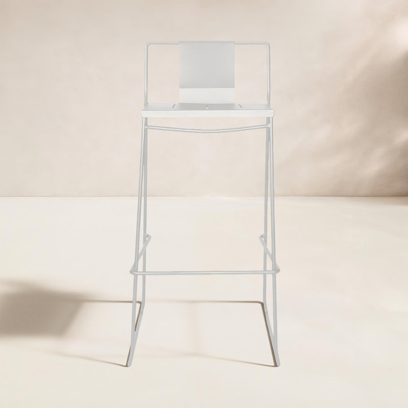 Avers 36.81" Patio Bar Stool, Blanc mat