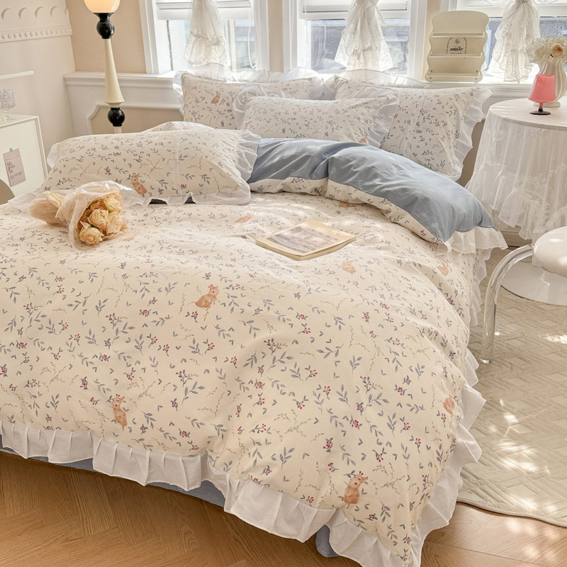 Microfiber Floral Print Comforter Set, Queen Comforter + 2 Pillowcases