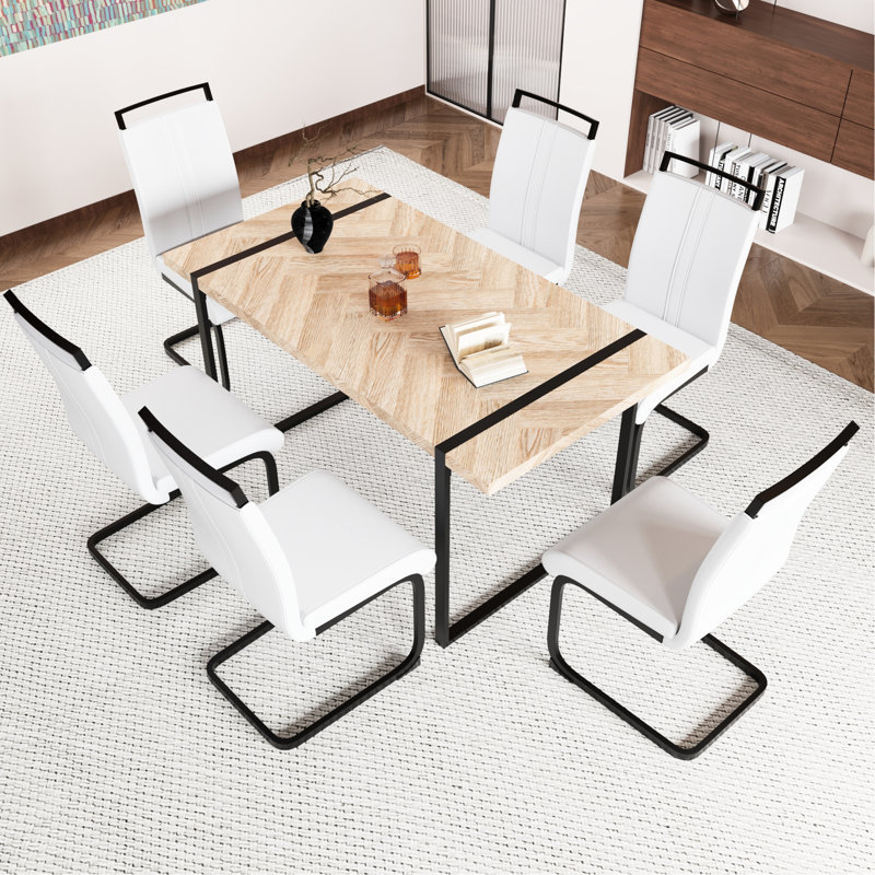 Table et chaise de salle à manger 59 ", style industriel rustique. Structure en métal de table pour la durabilité. Chaises sans accoudoirs en polyuréthane avec rembourrage épais. Tendance. Sièges polyvalents. Support de dossier ergonomique. Facile