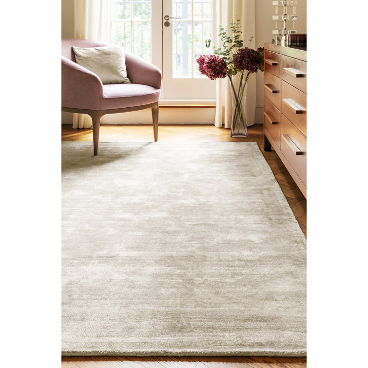 Doris Plain Silky Putty/Cream Rug