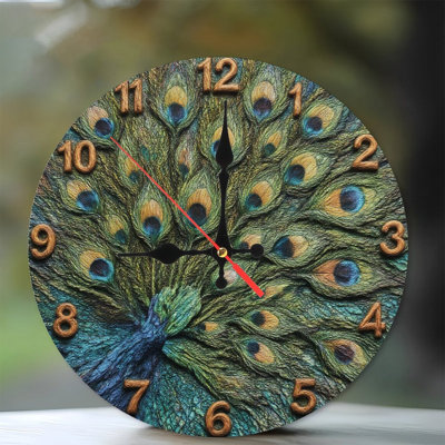 Horloge avec plumes de paon