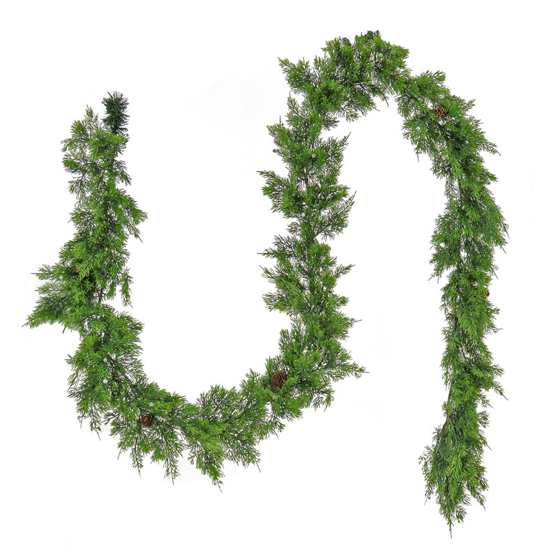 9 ft. Cedar Garland