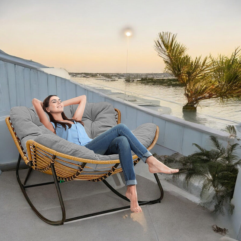 Chaise berçante en métal Afton, Gris