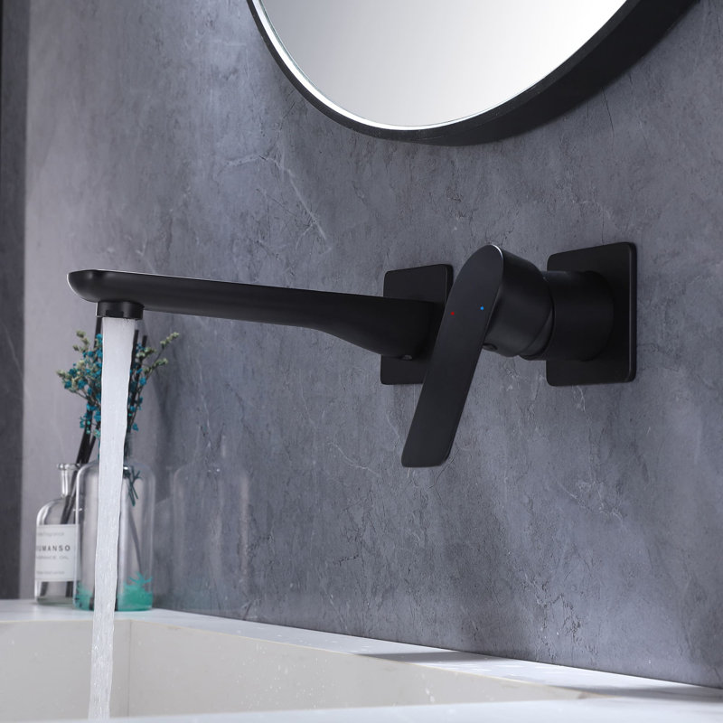 Robinet de salle de bain mural