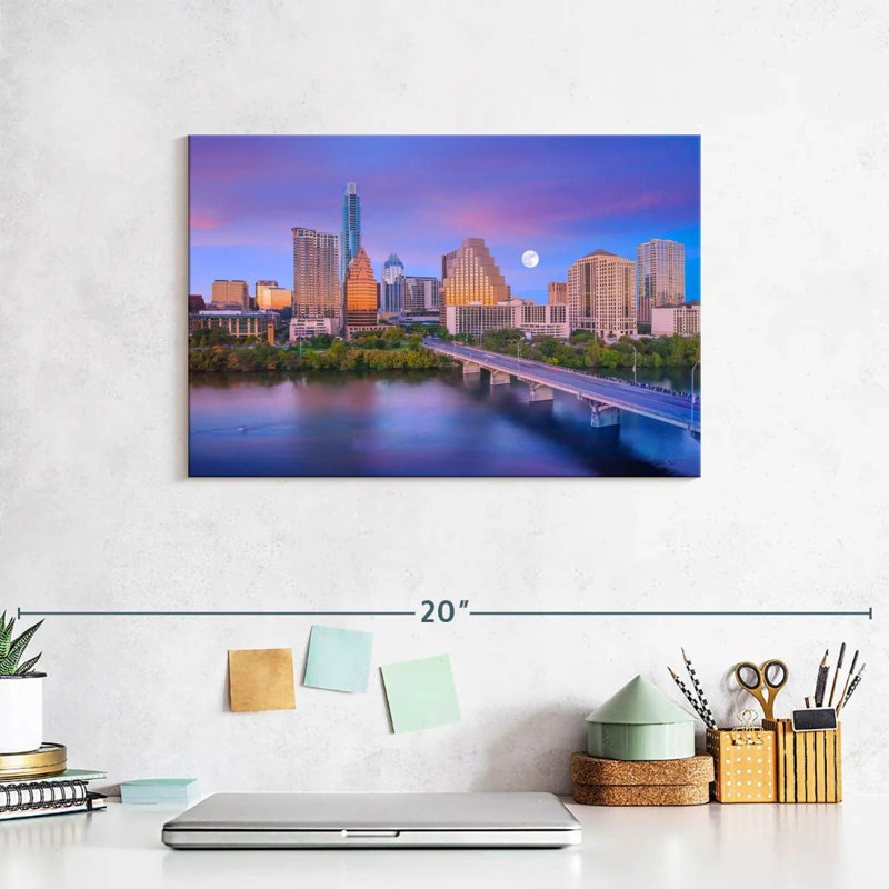 Sireci Austin, 8" H x 12" W