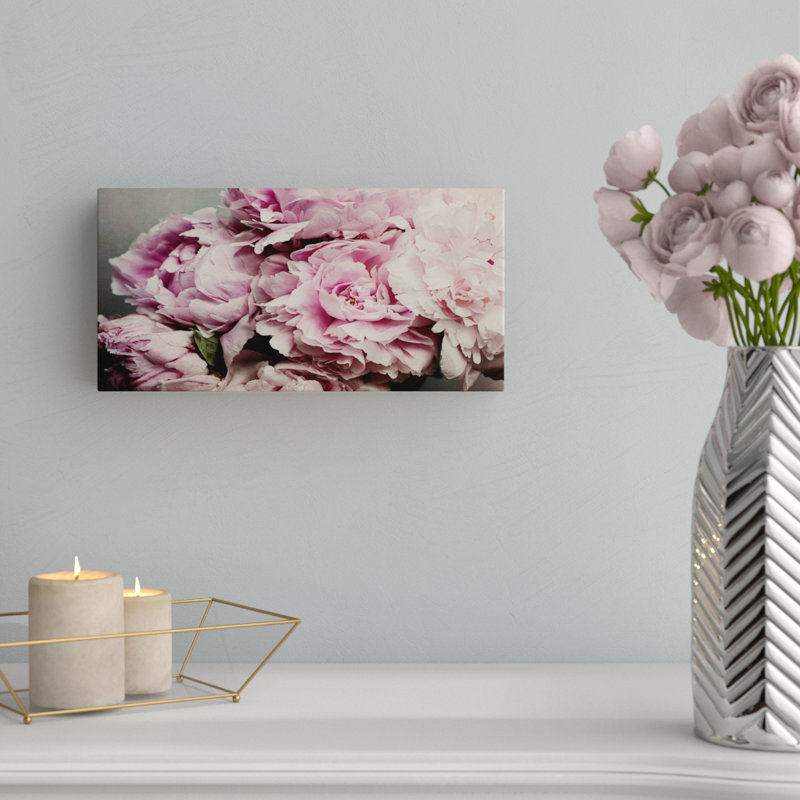 « pivoines galore ii »-impression sur toile, Toile tendue, H 18 po x l 36 po x P 2 po