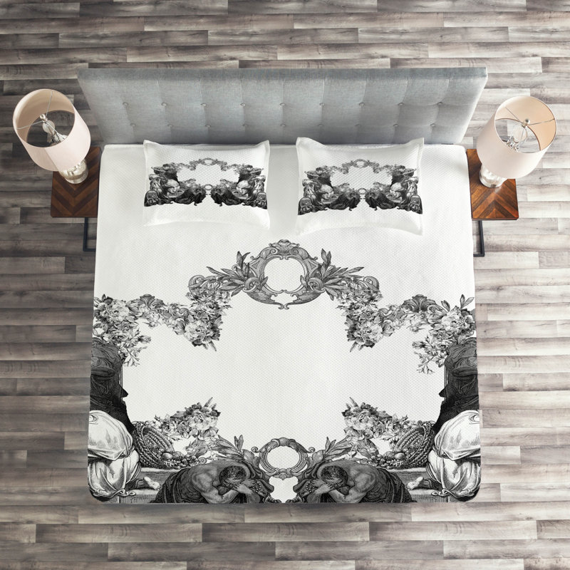 Motifs Traditional Coverlet