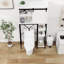 Au-dessus de la toilette, porte de grange coulissante de style campagnard à tablettes réglables | Blanc | Panneau de fibres à densité moyenne