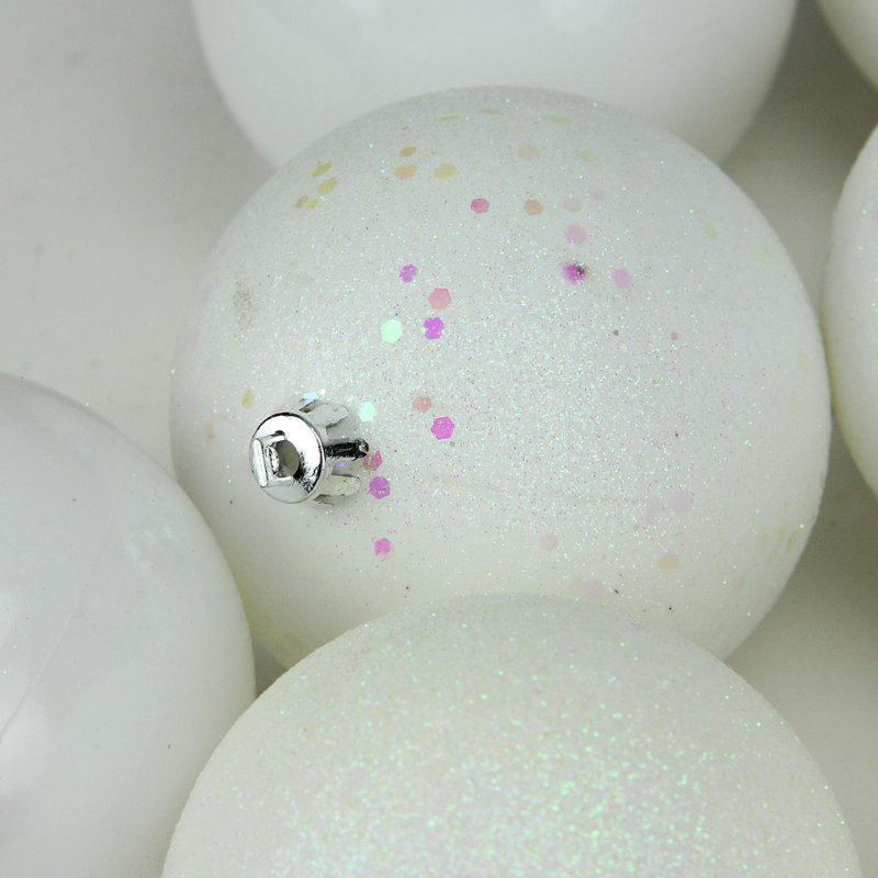 Boules de Noël blanches d’hiver à 4 finitions incassables de 32 carats 3,25 po (80 mm)