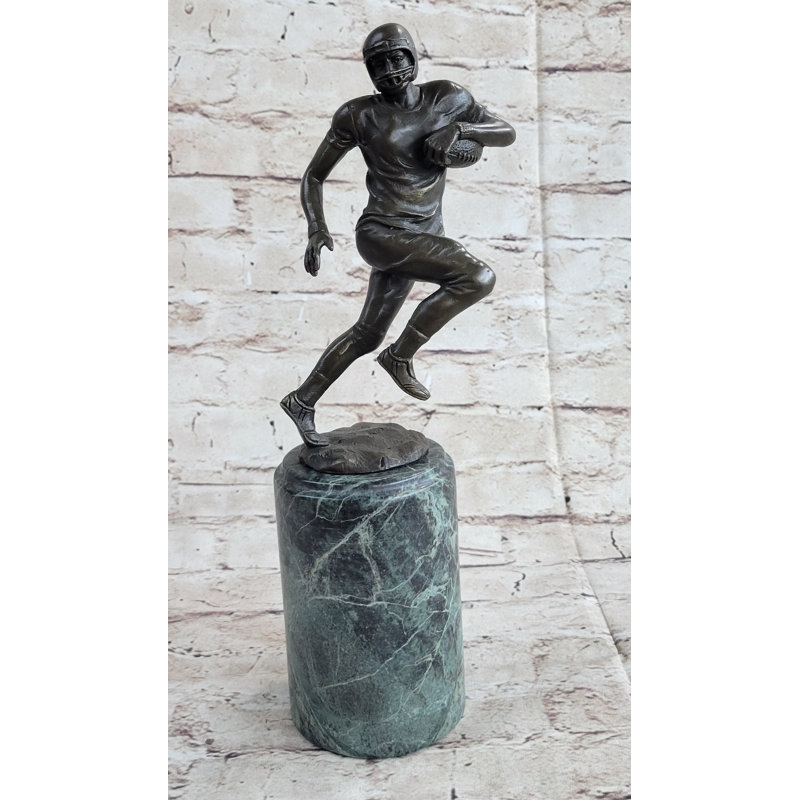 Sculpture de joueur de football NFL