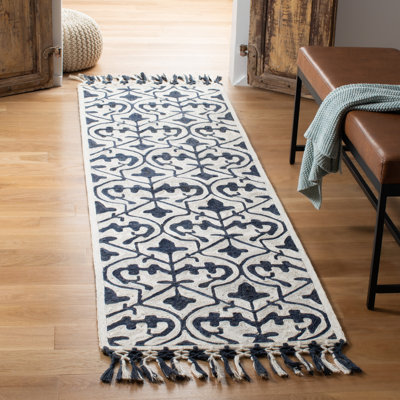 Ezmerelda Hand Tufted Performance Geometric Rug