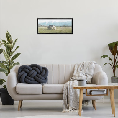 Rustic Barn & Tractor, estampe numérique par Milli Villa