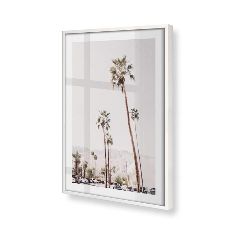 «Towering Palms», impression roulée, H 17 po x l 13 po x P 1,25 po, Cadre opaque blanc