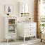 Armoire de rangement pour salle de bain avec miroir, 2 portes, tablettes réglables et paniers de style Noël, fixation murale pour une utilisation polyvalente