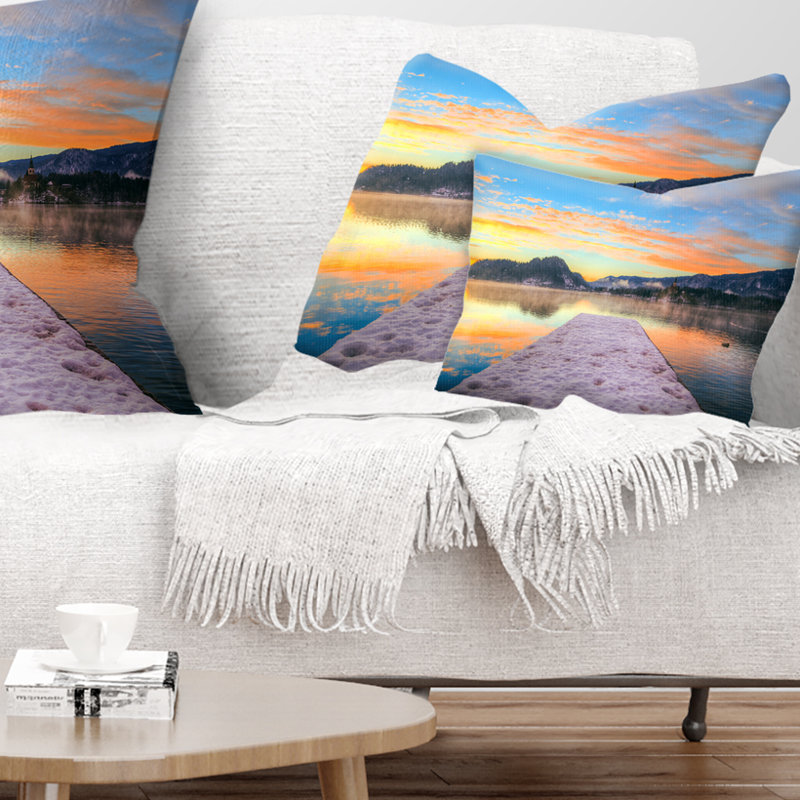Coussin lombaire Bled with Lake in Winter