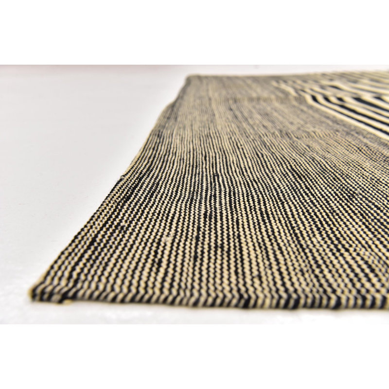Tapis carré ivoire 7 pi Parrett
