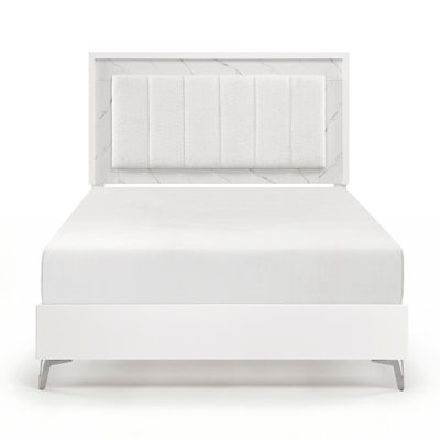 Grand lit à panneau Glam blanc avec tête de lit à DEL et plateau en faux marbre