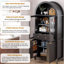 Grand garde-manger arqué cannelé avec tablettes réglables, rangement élégant avec tiroir caché et porte vitrée pour la cuisine, le salon, la salle à manger-130574728